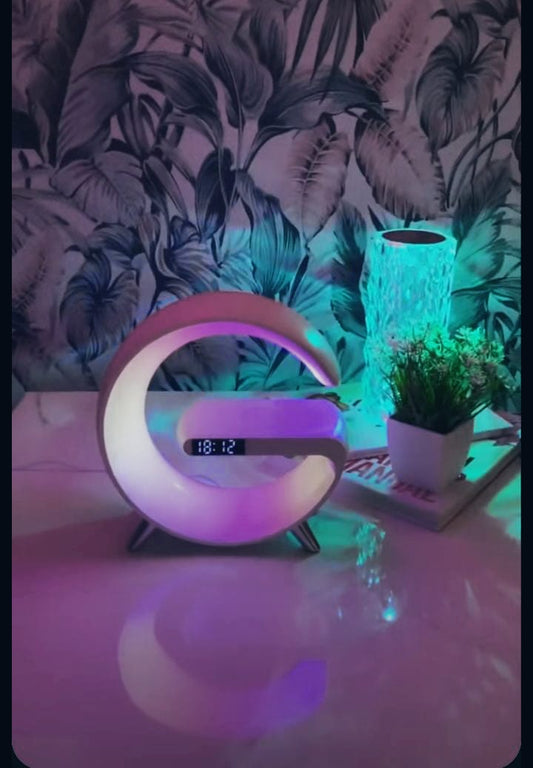 Lámpara Inteligente con Carga Inalámbrica - Iluminación Smart